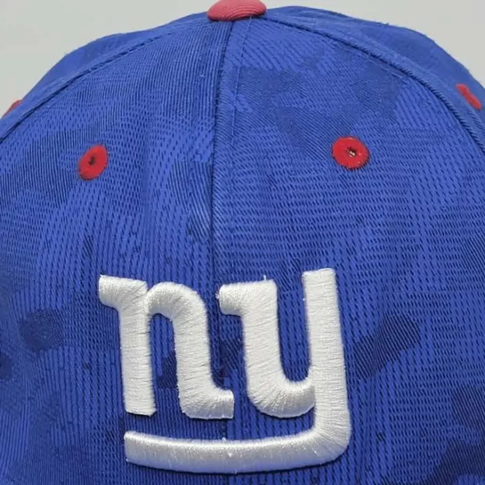 NFL Team Apparel New York Giants Youth Size Adjustable